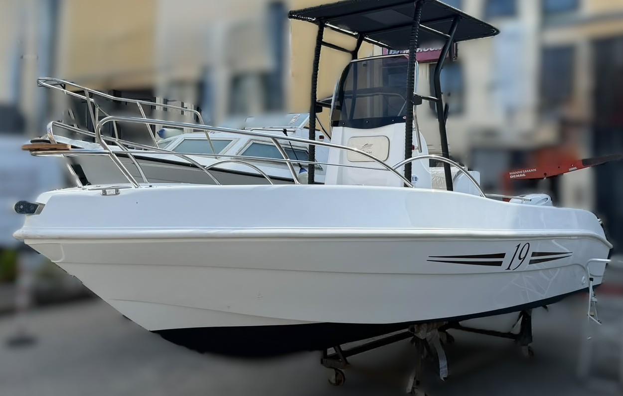 MARINE SITE 19 OPEN (2026) + 40 HP SUZUKI (2025) PARI AL NUOVO<br><a href=dettaglio.aspx?Id=379 >VAI ALLA SCHEDA</a>